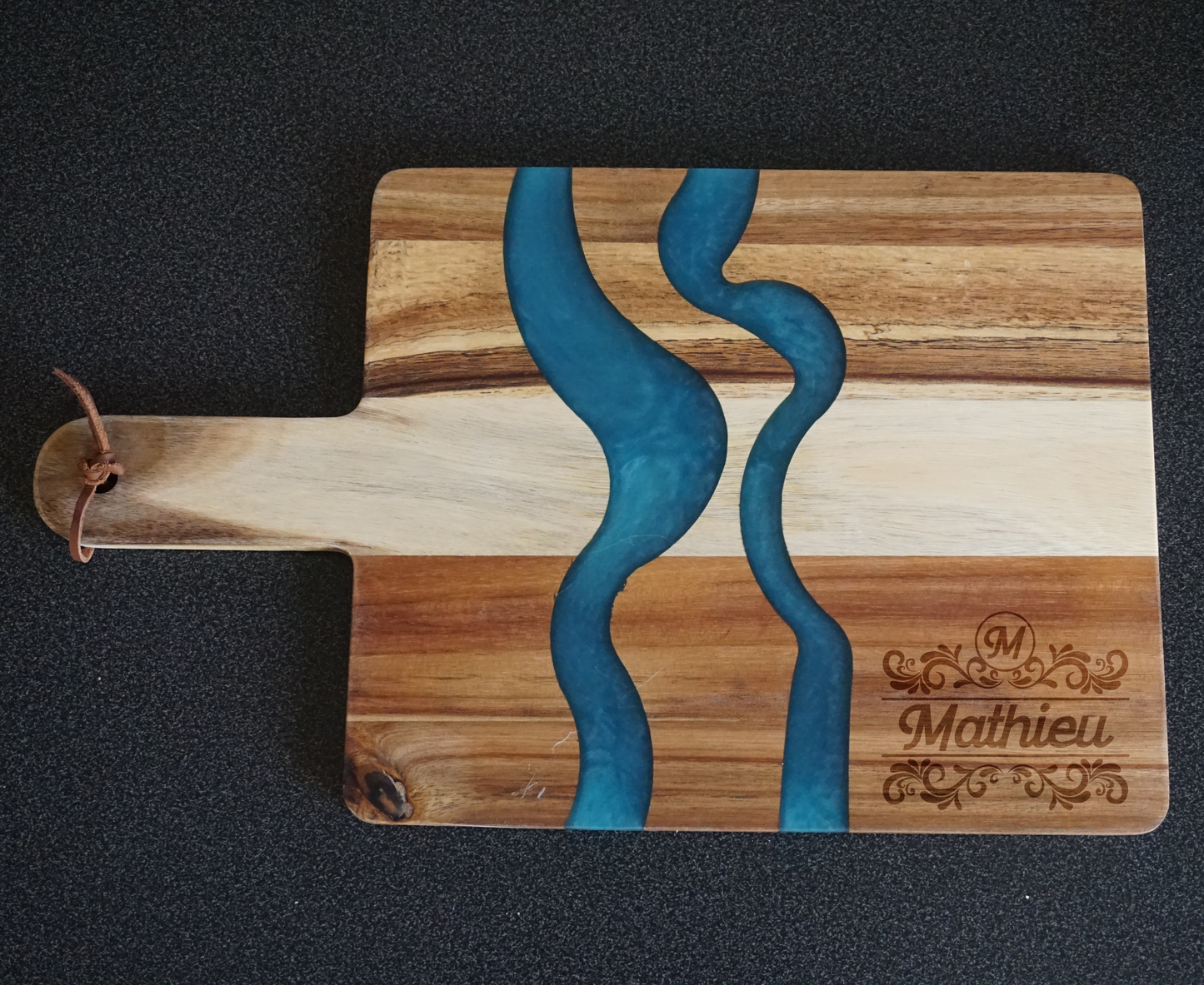 PERSONNALISATION GRAVURE PLANCHE EN BOIS