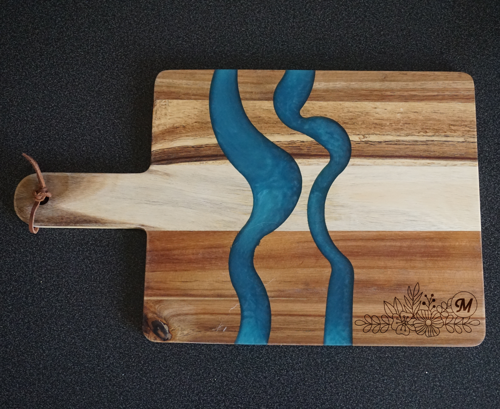 PERSONNALISATION GRAVURE PLANCHE EN BOIS